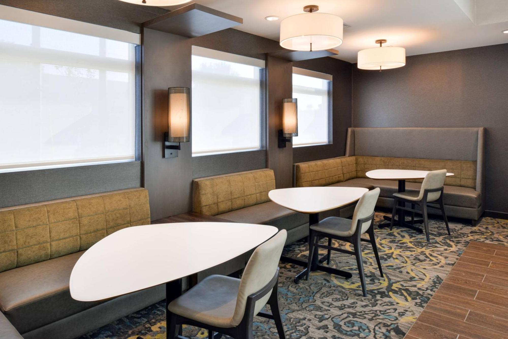 Residence Inn By Marriott Bakersfield West Экстерьер фото