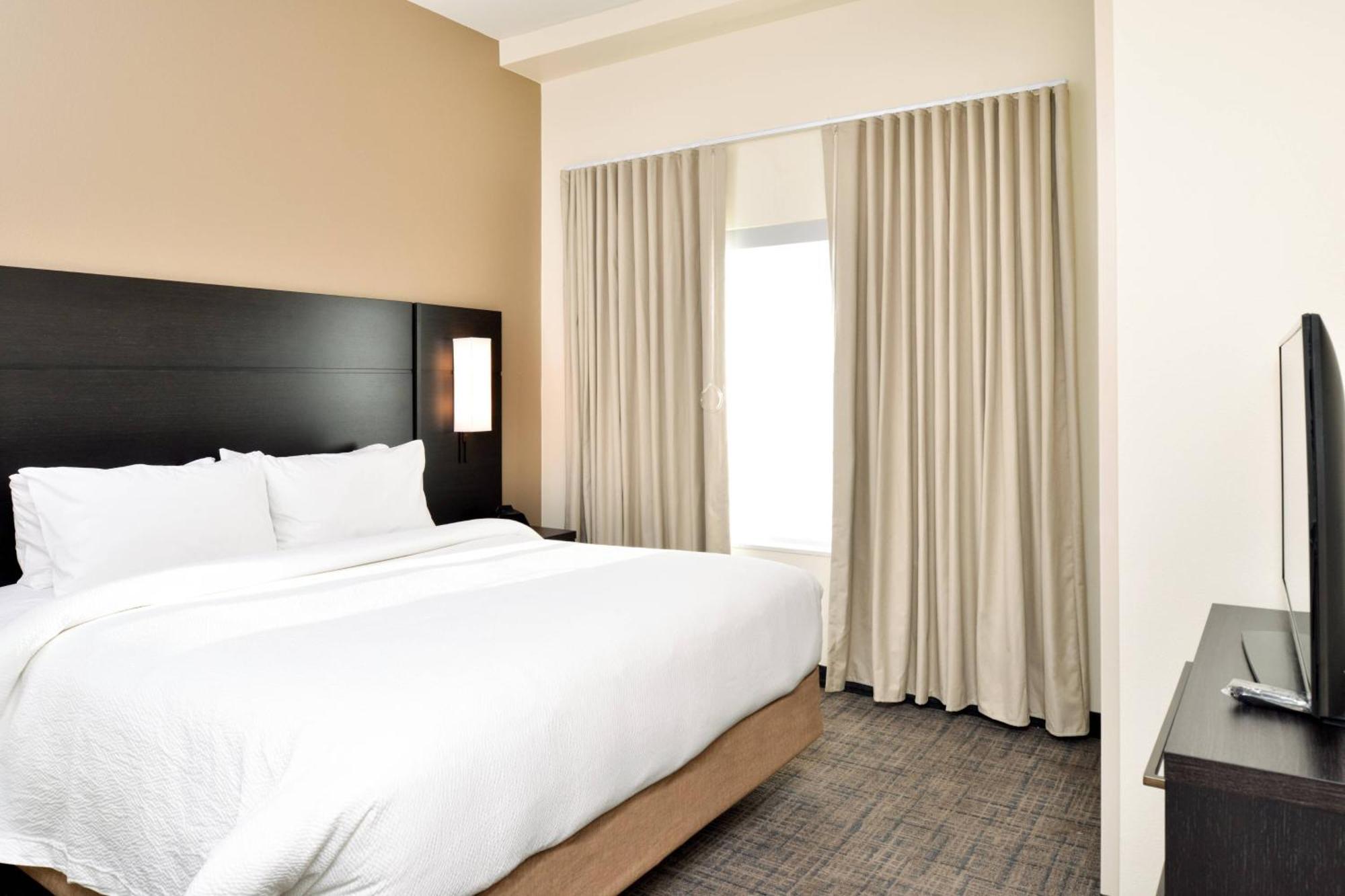 Residence Inn By Marriott Bakersfield West Экстерьер фото