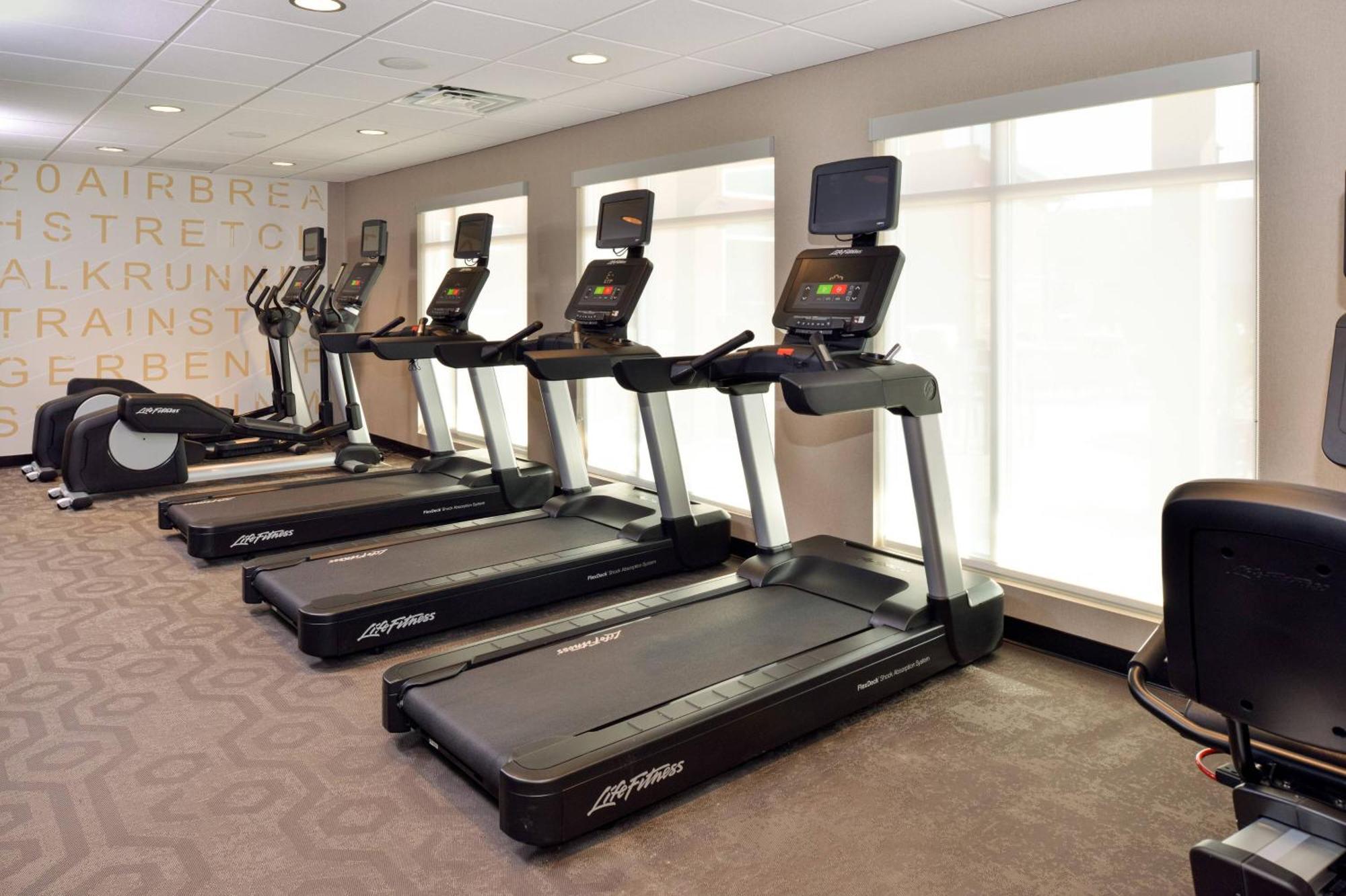 Residence Inn By Marriott Bakersfield West Экстерьер фото